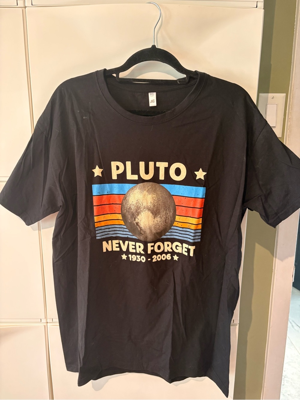 Pluto Never Forget Graphic Tee - Black
